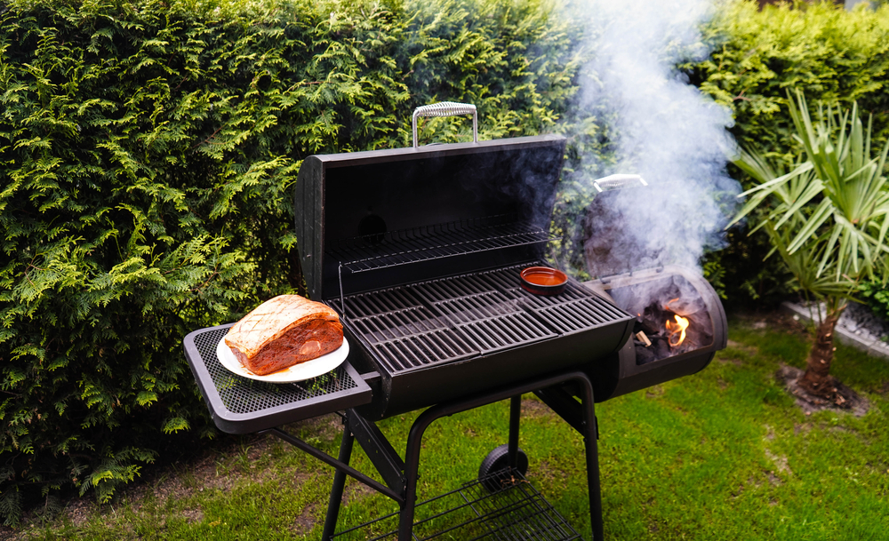 outdoor kitchen 